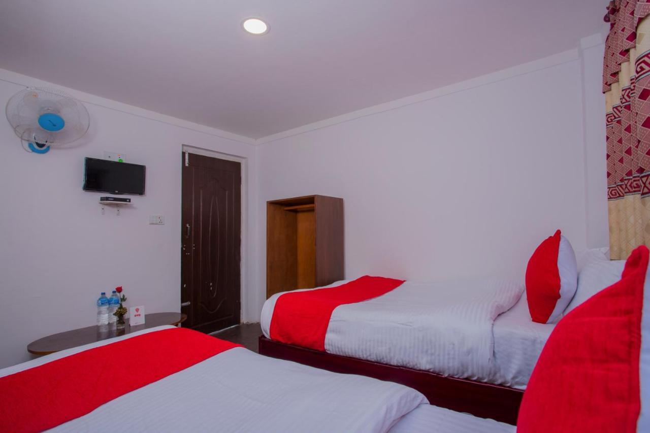 Oyo 276 White Orchid Resort Катманду Екстериор снимка