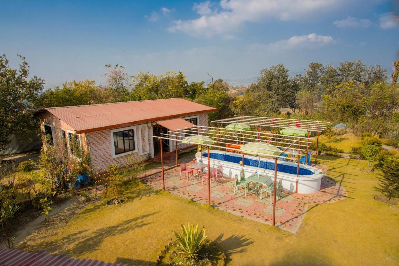 Oyo 276 White Orchid Resort Катманду Екстериор снимка