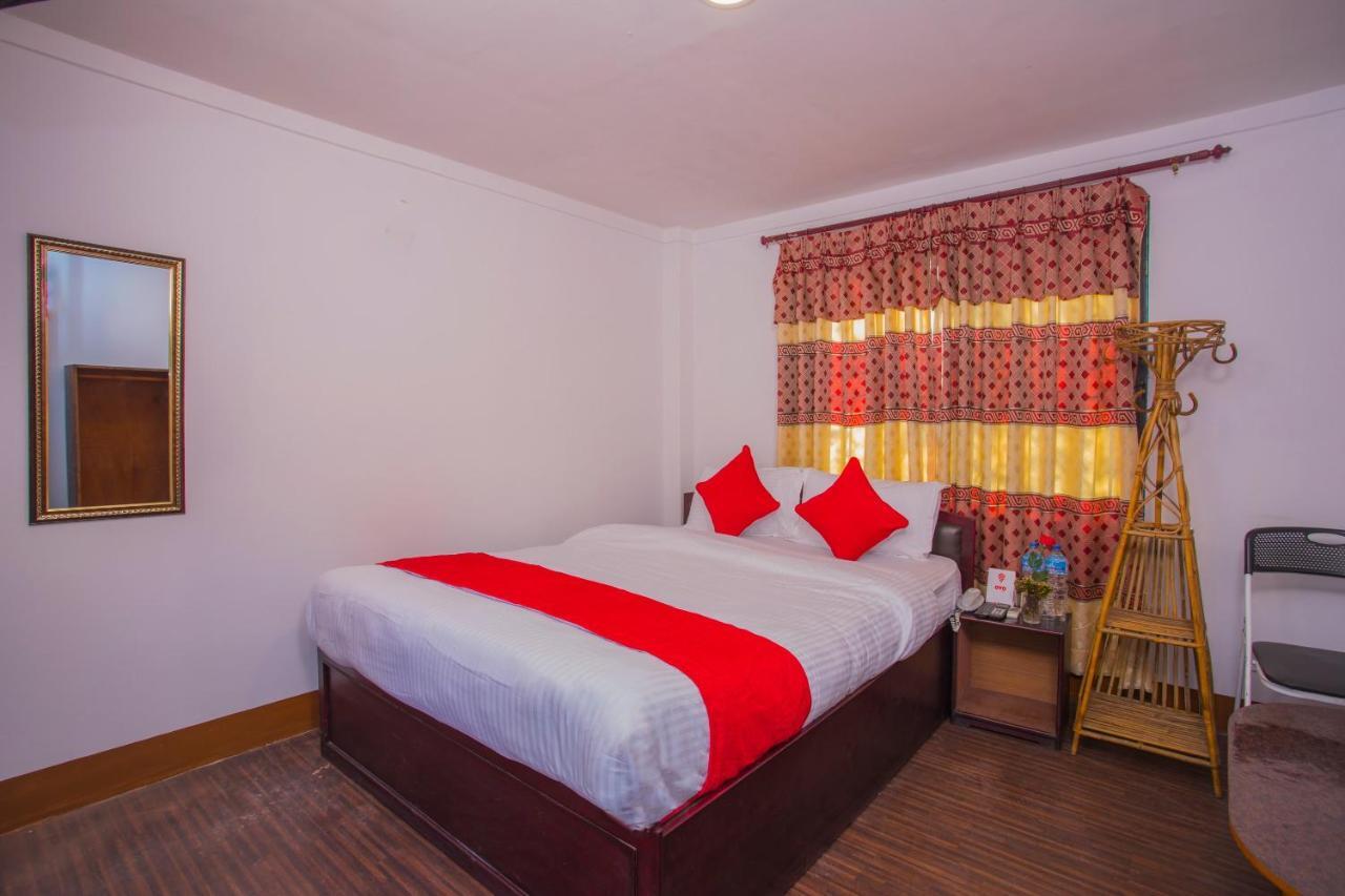 Oyo 276 White Orchid Resort Катманду Стая снимка