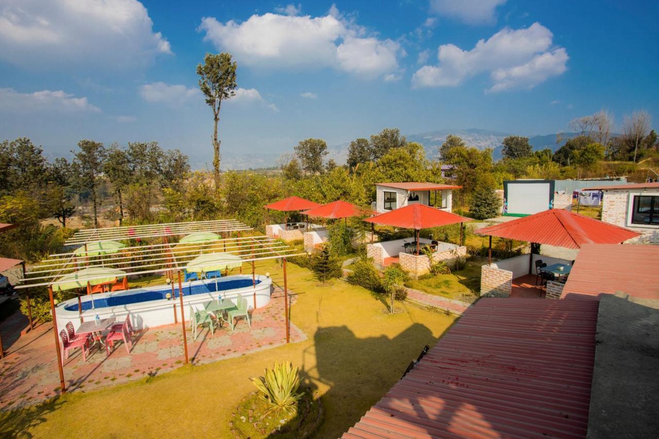 Oyo 276 White Orchid Resort Катманду Екстериор снимка