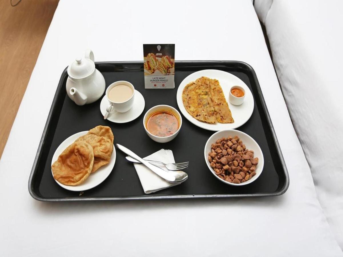 Oyo 276 White Orchid Resort Катманду Екстериор снимка